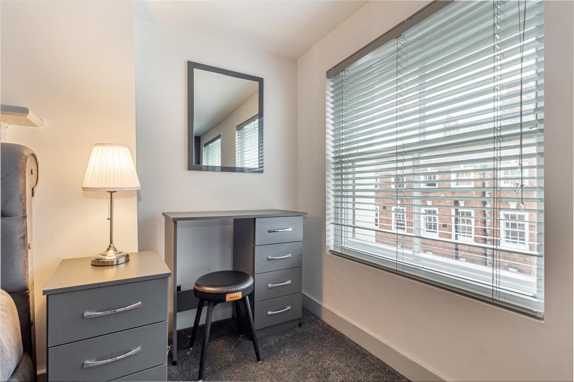 Whiskawaystays - Foregate Street - Apartment 5 Вустер Екстер'єр фото
